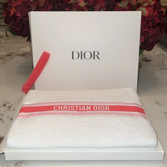NIB DIORIVIERA  Pouch- color Coral - Picture 2 of 5